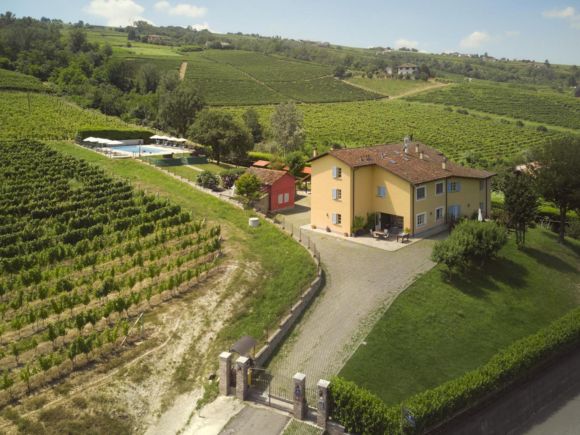 Willa Vigna Dell'Acqua Santo Stefano Belbo Zewnętrze zdjęcie